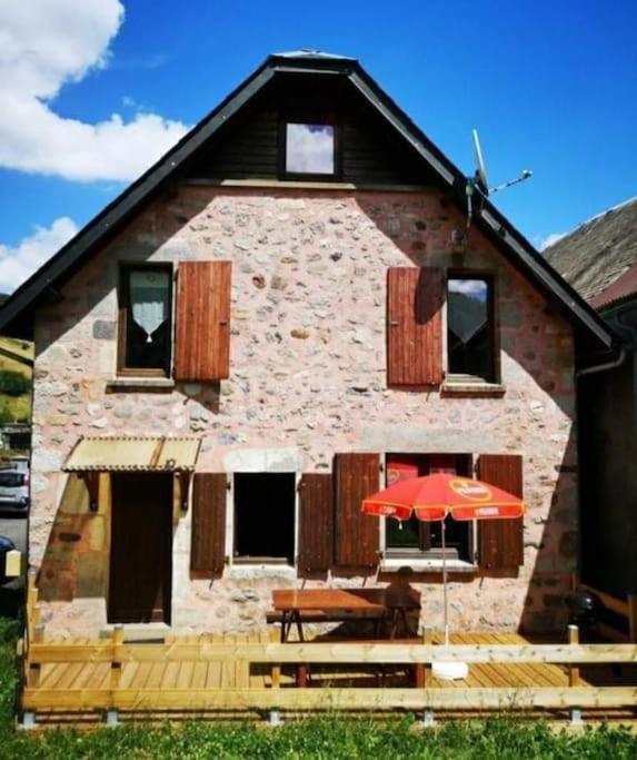 La Rustique Du Bout Du Holiday home Chambon-sur-Lac